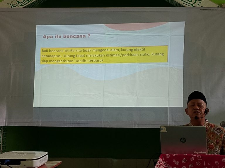 10-Pengajian Ahad Pagi 24Nov24-Ust Budi Setiawan ST-105
