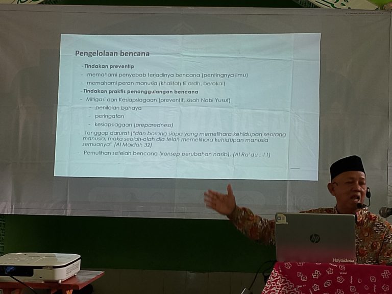 17-Pengajian Ahad Pagi 24Nov24-Ust Budi Setiawan ST-061