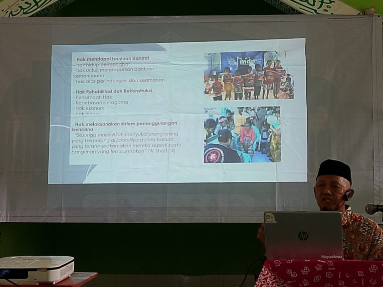 19-Pengajian Ahad Pagi 24Nov24-Ust Budi Setiawan ST-047