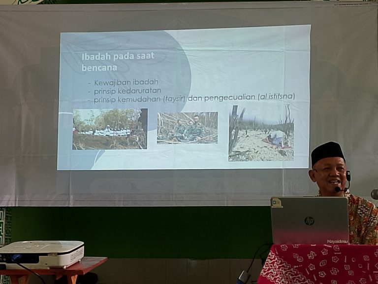 22-Pengajian Ahad Pagi 24Nov24-Ust Budi Setiawan ST-034