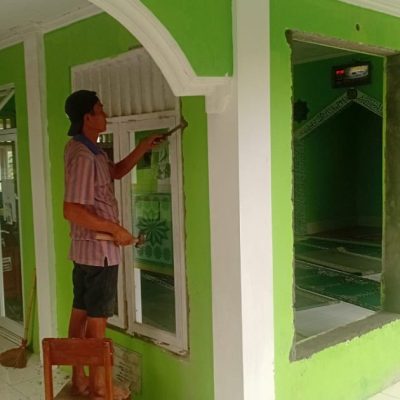 Senin 30 Desember, Hari ke-2 Pembongkaran Jendela